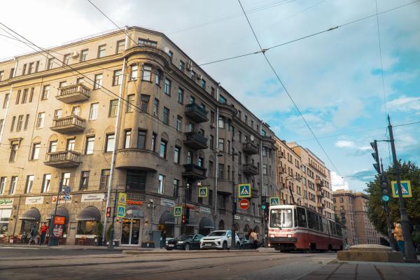 繁忙的圣彼得堡街头